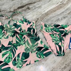 Birdsong Tankini Tropical Leaves Print. 34H top / M bottom